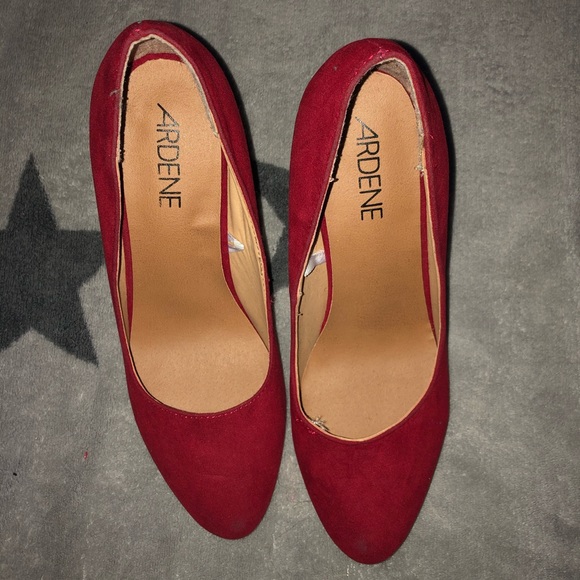 Red High Heals!! - Picture 2 of 5